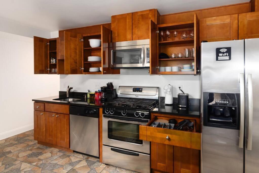 Upscale 2Br Apartment With Patio Washington Exteriér fotografie