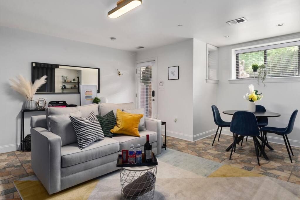 Upscale 2Br Apartment With Patio Washington Exteriér fotografie